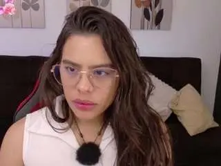 Alessia-ferrer  live sex cam