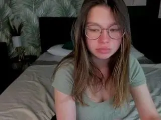 Alice-ruby1  live sex cam