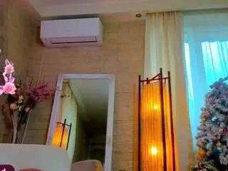 Bella-posh  live sex cam