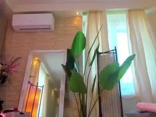 Bella-posh  live sex cam