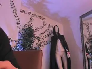 Eastern-latinas  live sex cam