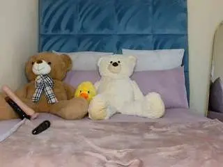 Melons2001  live sex cam
