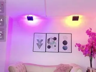 Tamaragrays  live sex cam