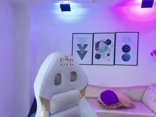 Tamaragrays  live sex cam