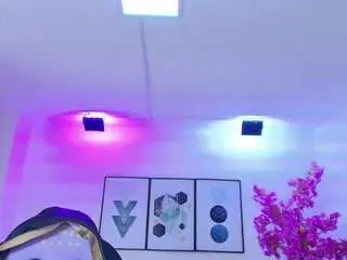 Tamaragrays  live sex cam