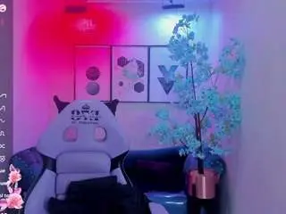 Tamaragrays  live sex cam