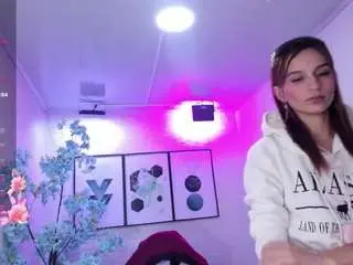 Tamaragrays  live sex cam