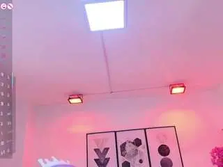 Tamaragrays  live sex cam