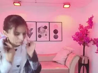 Tamaragrays  live sex cam