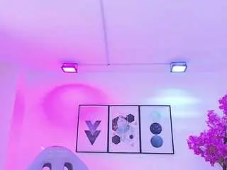 Tamaragrays  live sex cam