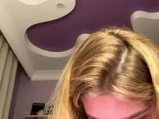 Zoilafassinger  live sex cam