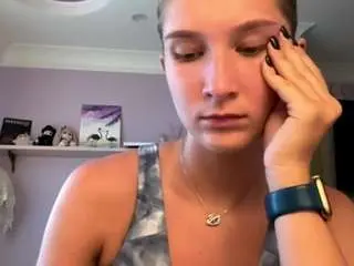 Zoilafassinger  live sex cam