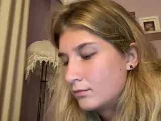 Zoilafassinger  live sex cam