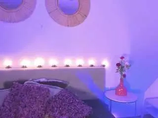 Emycross  live sex cam