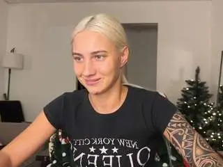 Hotsweetbb  live sex cam