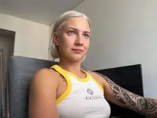Hotsweetbb  live sex cam