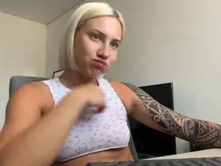 Hotsweetbb  live sex cam