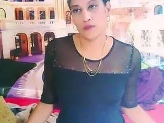 Indiansexysmyle  live sex cam