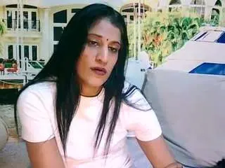 Indiansexysmyle  live sex cam