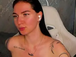 Mybabyisperfect  live sex cam