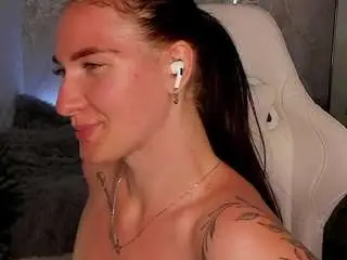 Mybabyisperfect  live sex cam