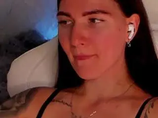 Mybabyisperfect  live sex cam