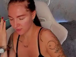 Mybabyisperfect  live sex cam