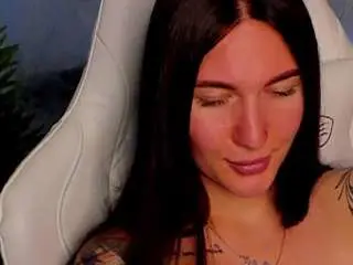 Mybabyisperfect  live sex cam
