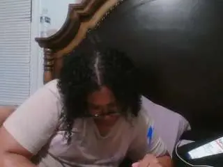 Phatpussycumblaster  live sex cam