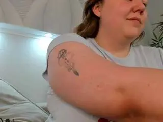 Ruth-oliver  live sex cam