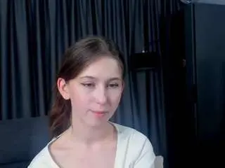 Alainewoernle  live sex cam