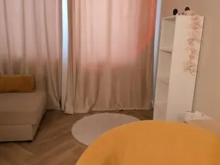 Alainewoernle  live sex cam