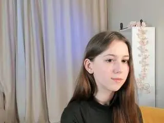 Alainewoernle  live sex cam