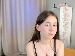 Alainewoernle  live sex cam