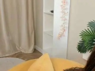 Alainewoernle  live sex cam