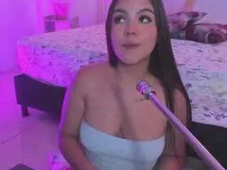 Amber-white25  live sex cam