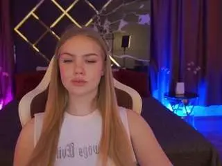 Celestenoirr  live sex cam