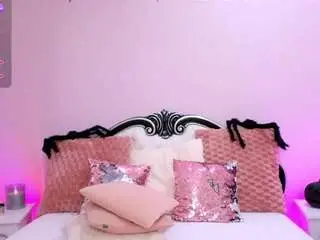 Foxyserenax  live sex cam