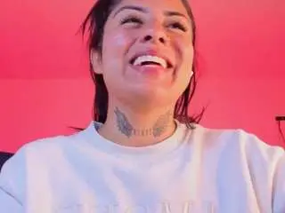 Ivynaugthyqueen  live sex cam