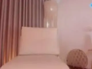 Daphne-walton  live sex cam