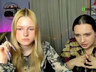 Trixy-melison  live sex cam