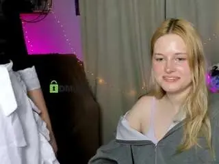 Trixy-melison  live sex cam