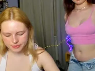 Trixy-melison  live sex cam