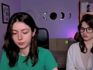 Trixy-melison  live sex cam