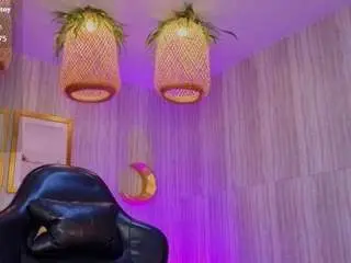 Valkiria-ardent-s  live sex cam