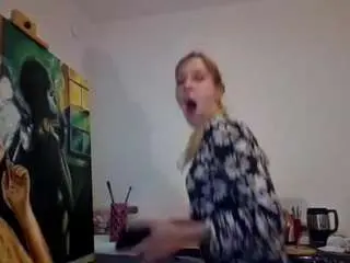 Cutiepainter  live sex cam