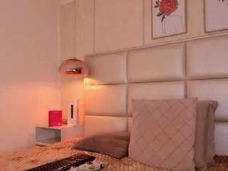 Eva-beluccii  live sex cam