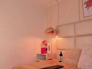 Eva-beluccii  live sex cam