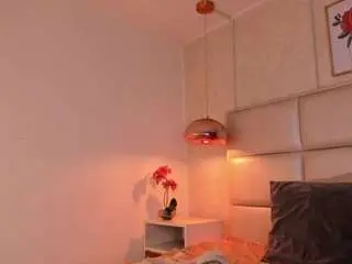Eva-beluccii  live sex cam