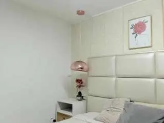 Eva-beluccii  live sex cam